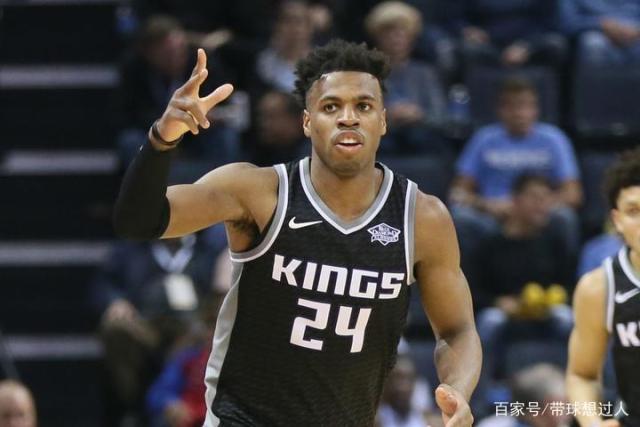 中国女篮和三人女篮共18人获体育运动荣誉奖章